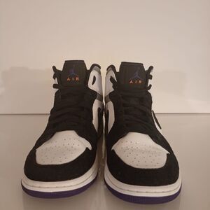 Nike Air Jordan 1 Mid SE Retro Court Purple Suede White Black Size 9.5